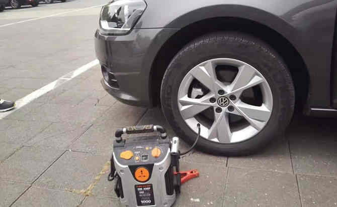 琼中汽车搭电案例